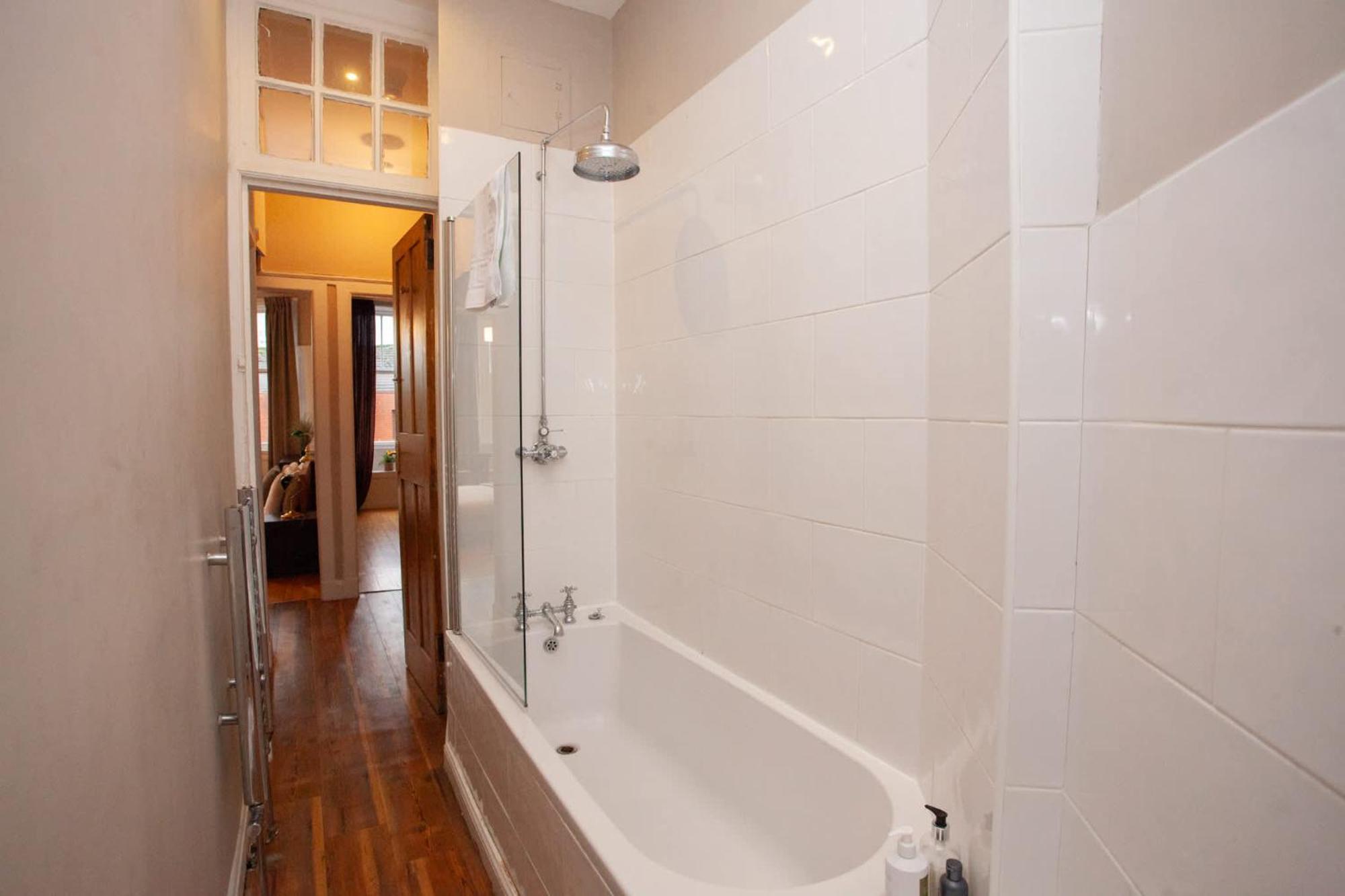 Beautiful 2 Bed Apartment Rose St Glasgow Exterior photo