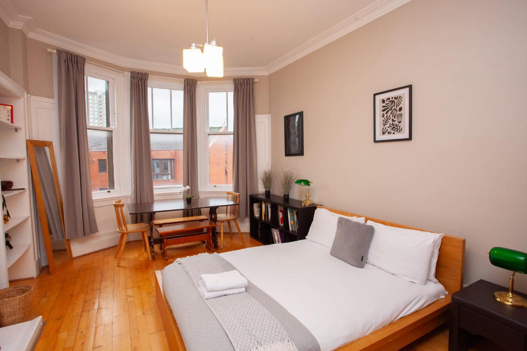 Beautiful 2 Bed Apartment Rose St Glasgow Exterior photo