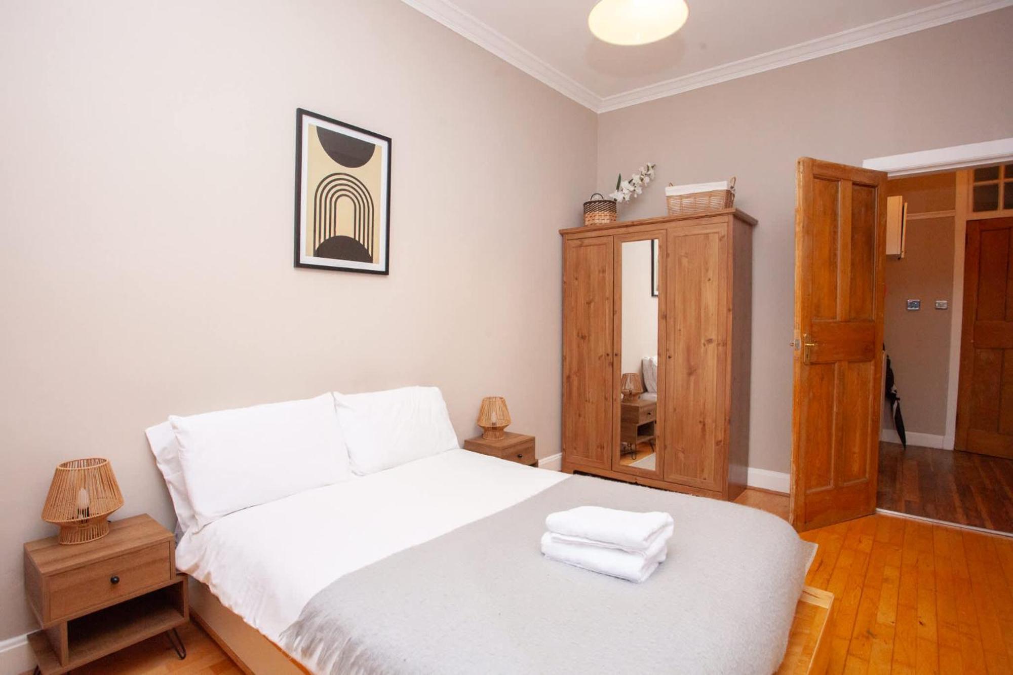 Beautiful 2 Bed Apartment Rose St Glasgow Exterior photo